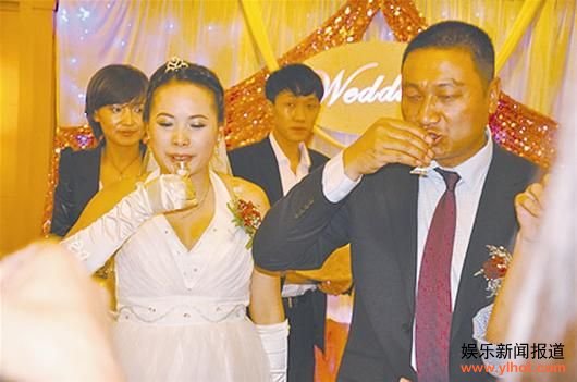 图文：网传昆明筇竹寺方丈私自还俗完婚